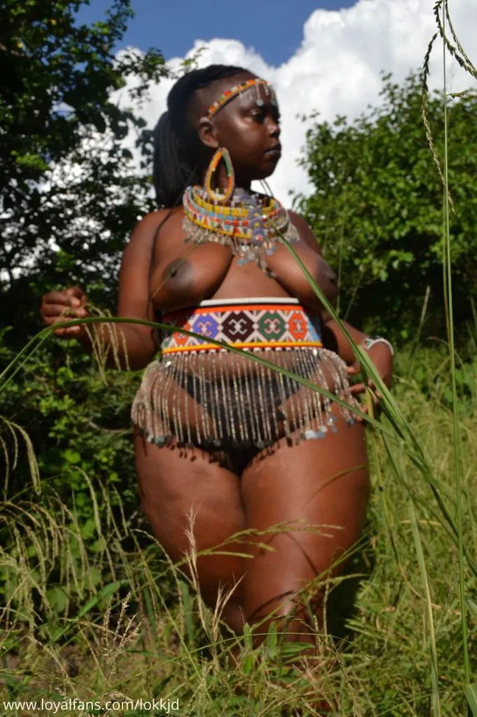 Kajiado Woman Naked in The Wild Photo